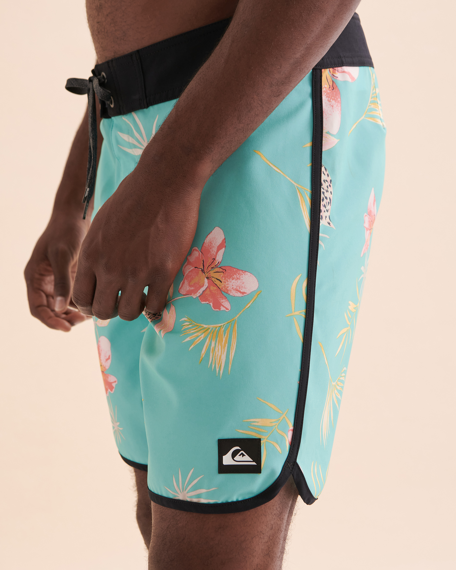 QUIKSILVER Surfsilk Scallop Boardshort Swimsuit Radiant Blue EQYBS04771 - View2