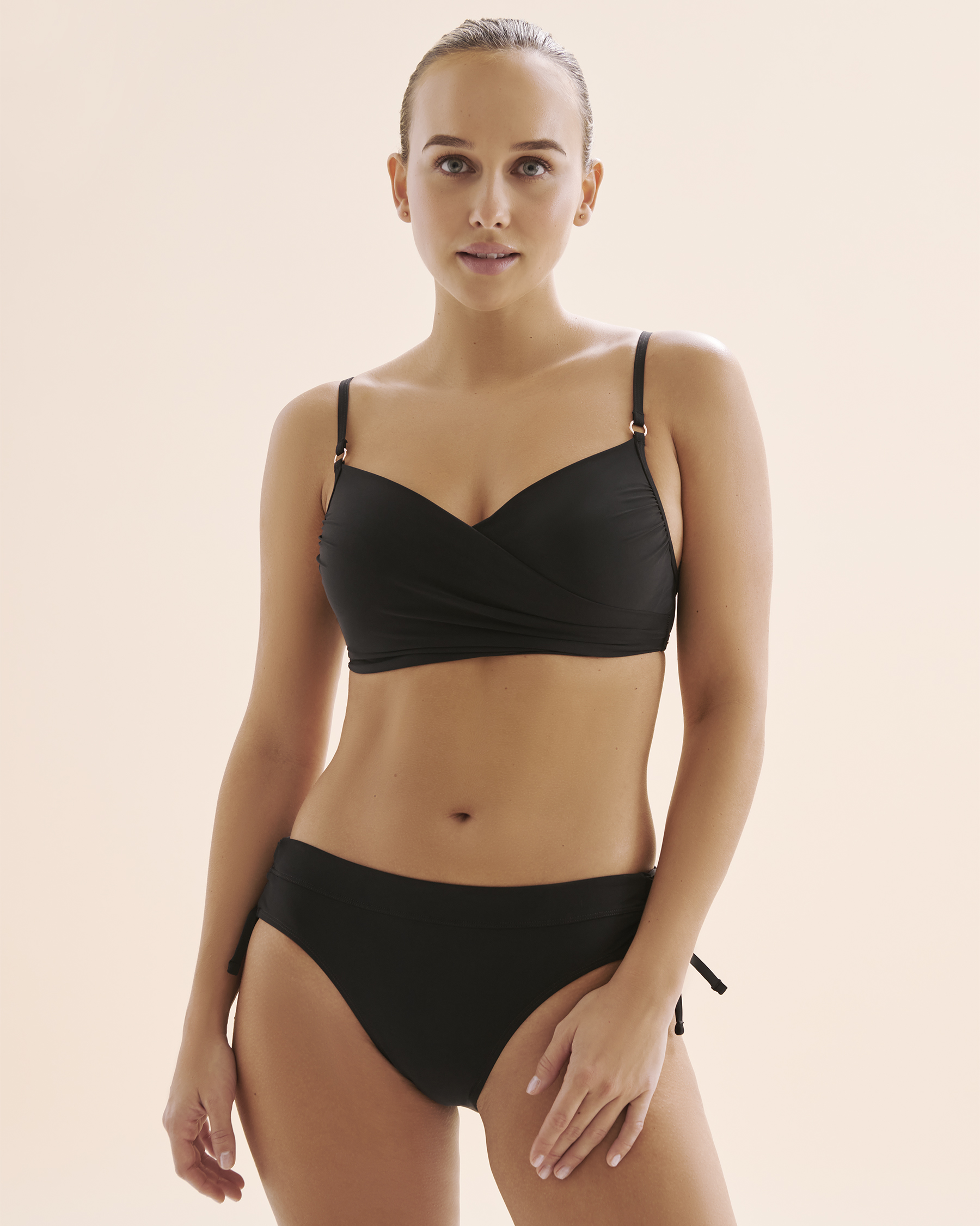 TURQUOISE COUTURE Crossover Push Up Bikini Top Black 01100454 - View1
