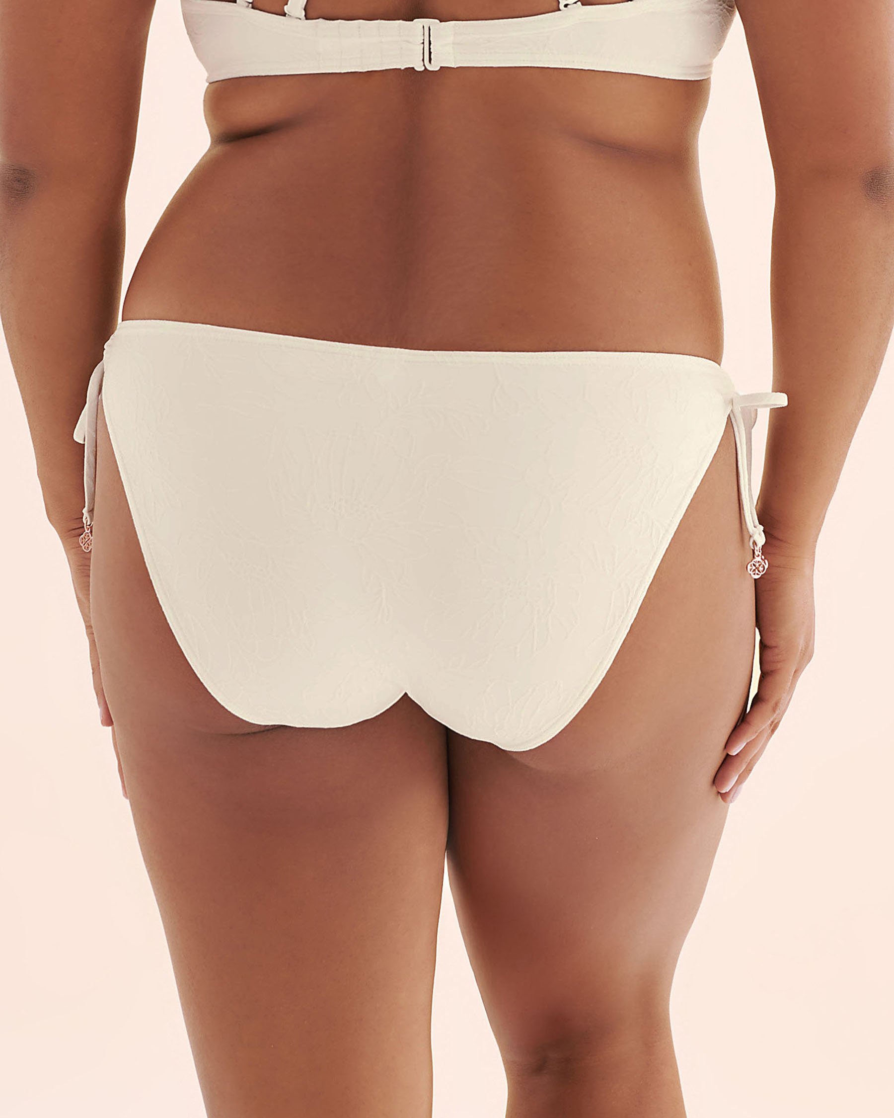 TURQUOISE COUTURE Textured Low-Rise Bikini Bottom White 01300506 - View9